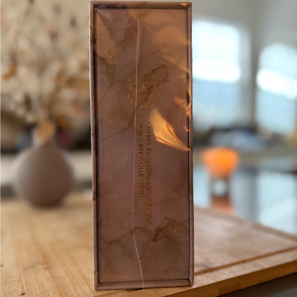 [NWT] Prédiré Paris Cherry Blossom Luxury Skincare Gift Set - Picture 8 of 15